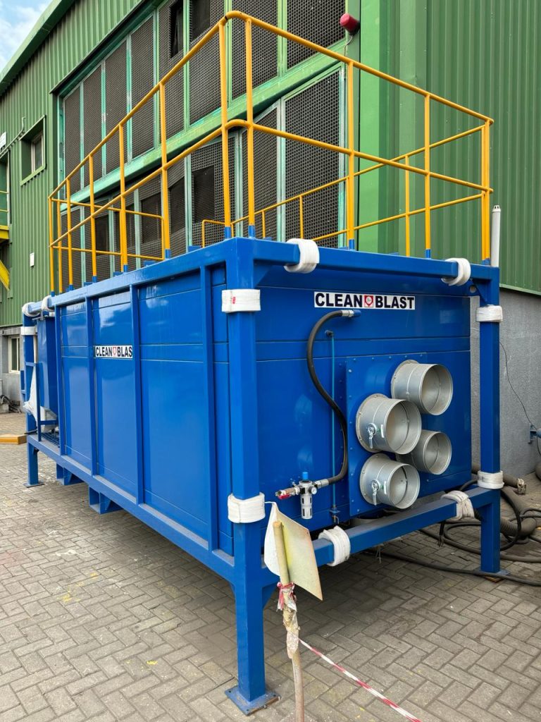 Portable Dust Collector for Surface Treatments
